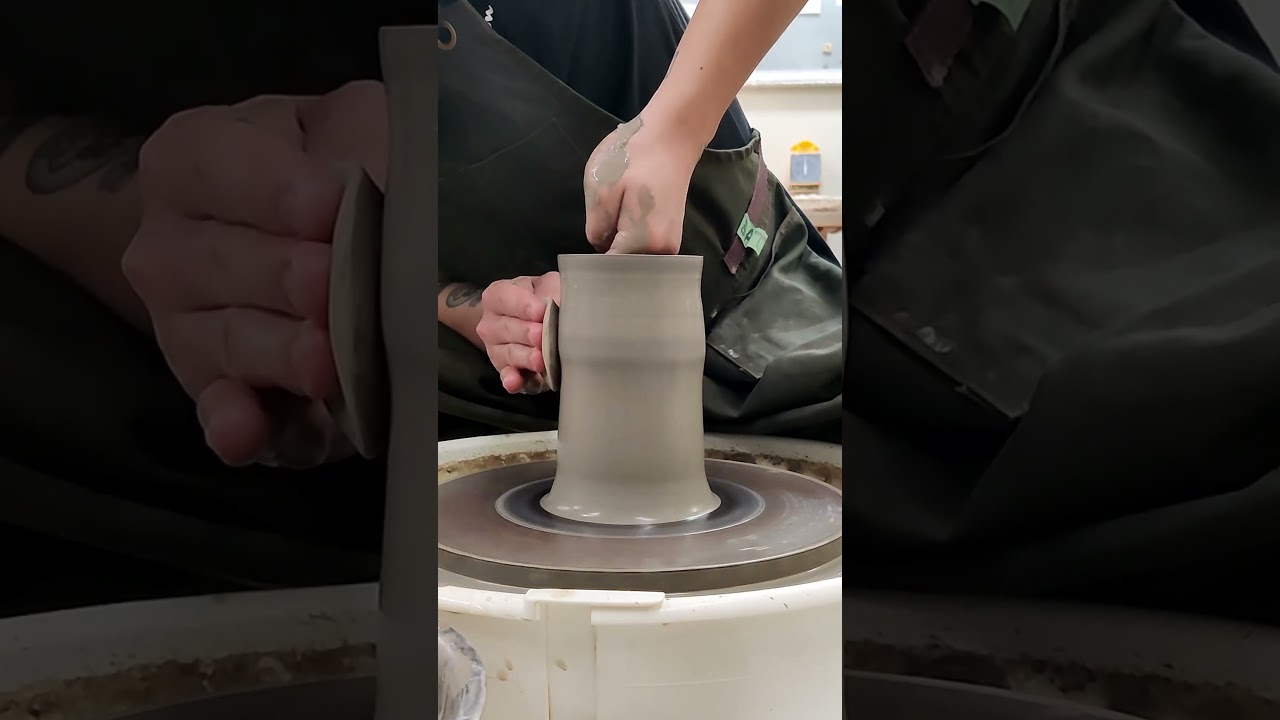 Attic Inspired Vase M340S clay.