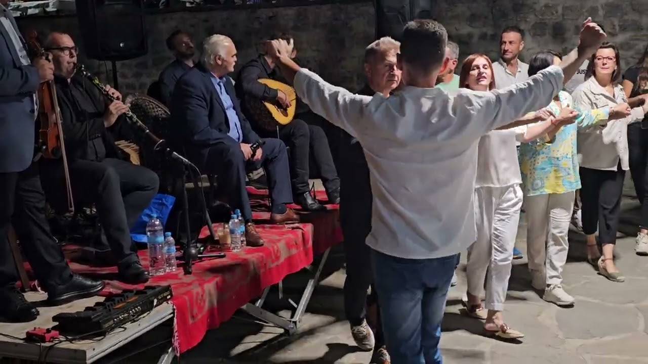 Κώστας Γεροδήμος-Βασίλης Μπακαγιάννης Απόψε δεν κοιμήθηκα-Τα μάγια Συρράκο 15/08/2025