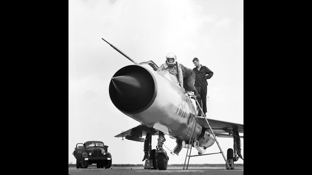 Pilotaż indywidualny MiG-21 - kpt. pilot Zbigniew Gozdalik (DCS)