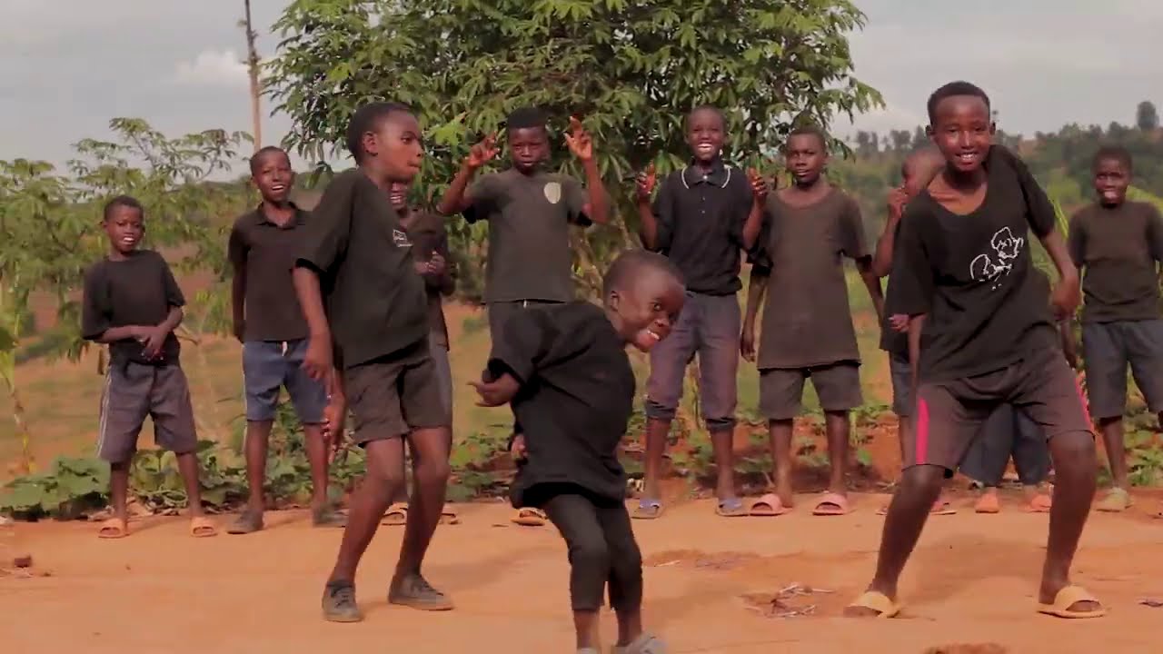 African Kids Dancing Funny Video (Official Dance Video)