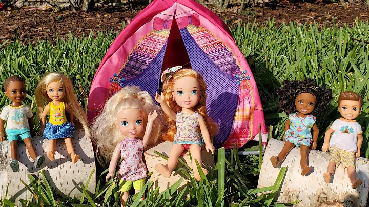 CAMP ! Elsa and Anna toddlers - camping - Barbie i...