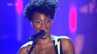 [HD] Noisettes -  24 Hours (Live - New Pop Festival 2009)