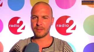 Interview met Stan Van Samang bij Radio 2 Zomerhit in Blankenberge