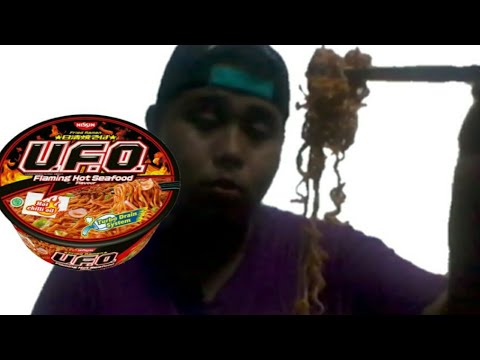 mukbang ramen UFO alien ( pedas ke ) - YouTube