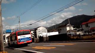伊予鉄バス5228四国大洋工芸号通過シーン