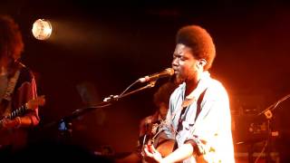 Michael KIWANUKA - Live Cigale Paris 2/11/16 -Cover PRINCE, Sometimes it snows in april