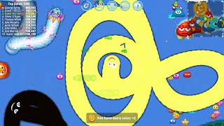 Biggest SNAKE vs ALL SNAKES in Worm Hunt Snake Battle io screenshot 4