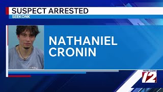 Police: Man grabbed officer’s gun during struggle