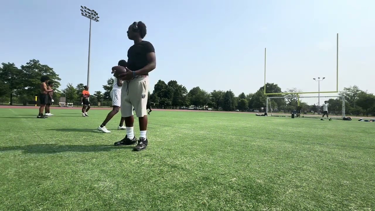 Aaron Robinson WR 26’ Benjamin N Cardozo Highschool 