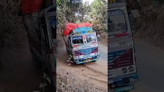 Ghat Road : Heavy Loaded Lorry on terrible hilly road | crazy Truckwala | #shorts