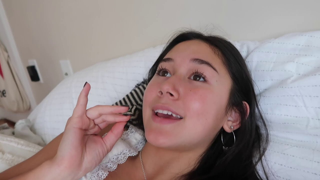 FIRST day of ONLINE school (vlog/grwm) *8th grade :)