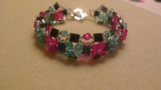 FLOWERS SWAROVSKI AND TILA BEADS BRACELET