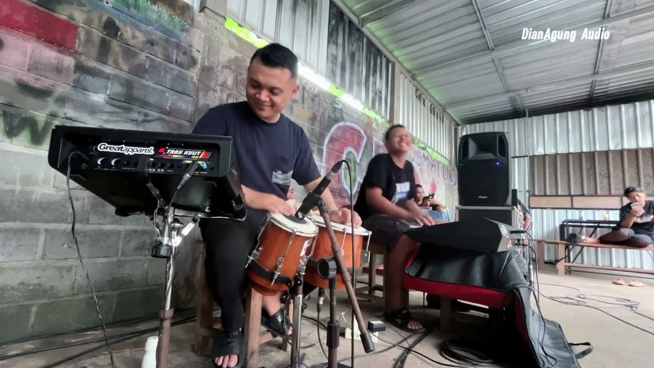 SESAL - ELVY SUKAESIH (cover) - VOC. INDRI