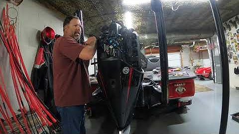 Mercury Maintenance How to Change Sparke Plugs on your Mercury 250 PRO XS