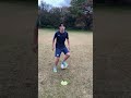 プロサッカー選手を目指す男の日常「雨の日の自主練」#shorts #サッカー #ドリブル #自主練 #リフティング #聖和学園 #soccer #soccerdribble #football