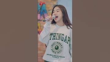DINDA TERATU - AKU SAYANG BANGET SAMA KAMU ( Official Live Video Royal Music )