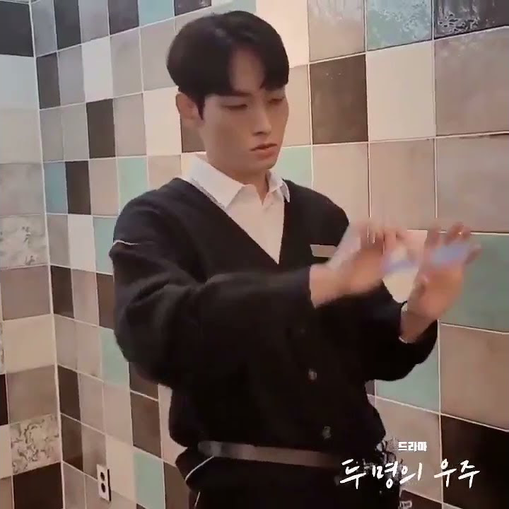 SF9 Inseong the hairdresser that you will never have ! #inseong #kpop #sf9 #fantasy #kdrama #اسفناين