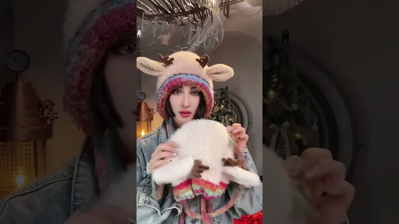 🎁Top Choice for Christmas Gifts! 🦌 Creative Antler Hat & Bag 2-in-1 Practical and Adorable 🎄