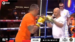 OLEKSANDR USYK SURPRISINGLY HITS THE PADS FROM THE ORTHODOX STANCE DURING MEDIA WORKOUT IN RIYADH