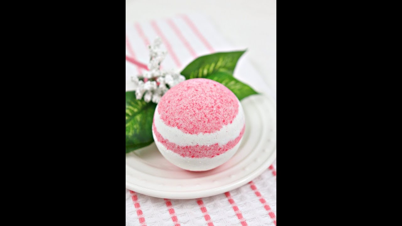 strawberries and cream bath bomb recipe YouTube