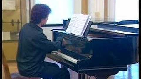 Zlata Tkach: Piano Sonata No.2 (2004) - fragment