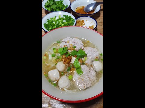 1189ก๋วยเตี๋ยว​หมูบะช่อ​ทำก 1993 แกงไก่ใส่เส้นร้อน ไก่แน่นๆ วุ้นเส้นหลายๆ น้ำแกงเข้มข้น แซ่บนัวอีหลีเด้อ