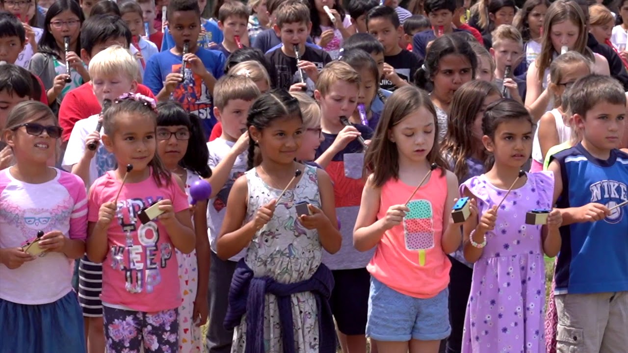 A Condit School serenade