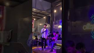 Wanita Masih Banyak cuyyy! Stand Here Alone | Skycoustic #shorts #storywa #storytime #shortsvideo