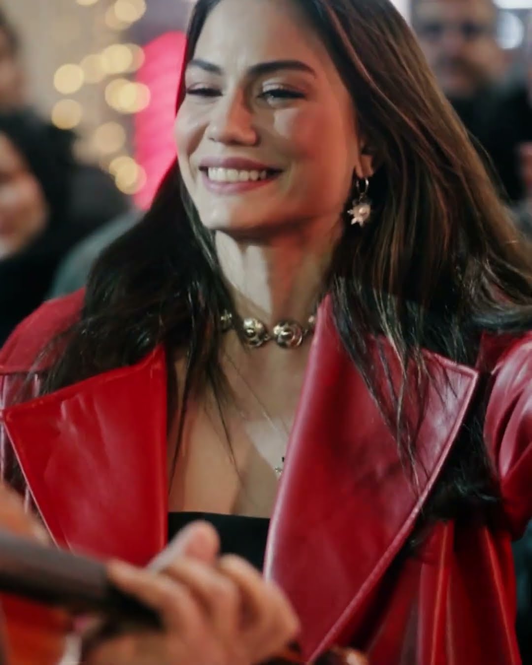 Hadi yüreğim ha gayret... ❤‍? Yeni dizi #EşrefRüya 19 Mart Çarşamba 20.00'de #KanalD'de!