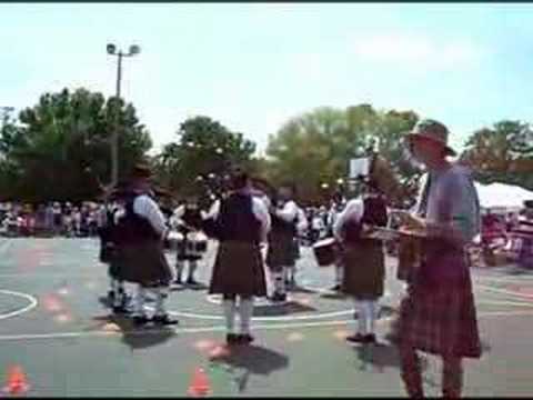 Harp and Thistle Pipe Band - 2007 Dunedin Highland Games 4A