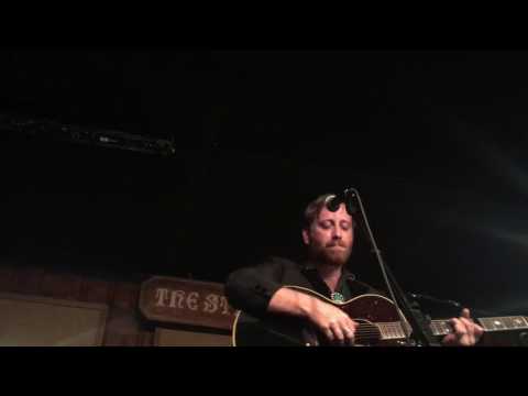 Dan Auerbach playing "Goin' Home" live at historic Station Inn in Nashville 5/31/17