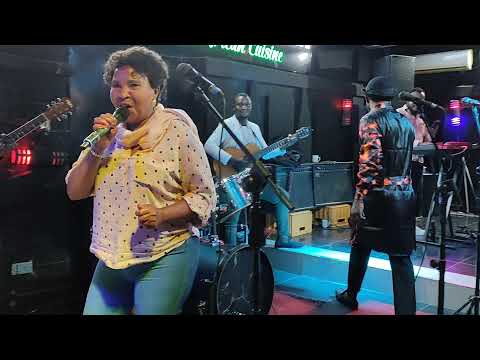 Customer Has Made Happy All The Fans By Singing Nakei Nairobi