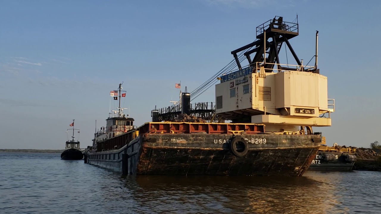 One can never have enough videos of the H.J Schwartz and Tugboats Bill Maier and Hammond Bay