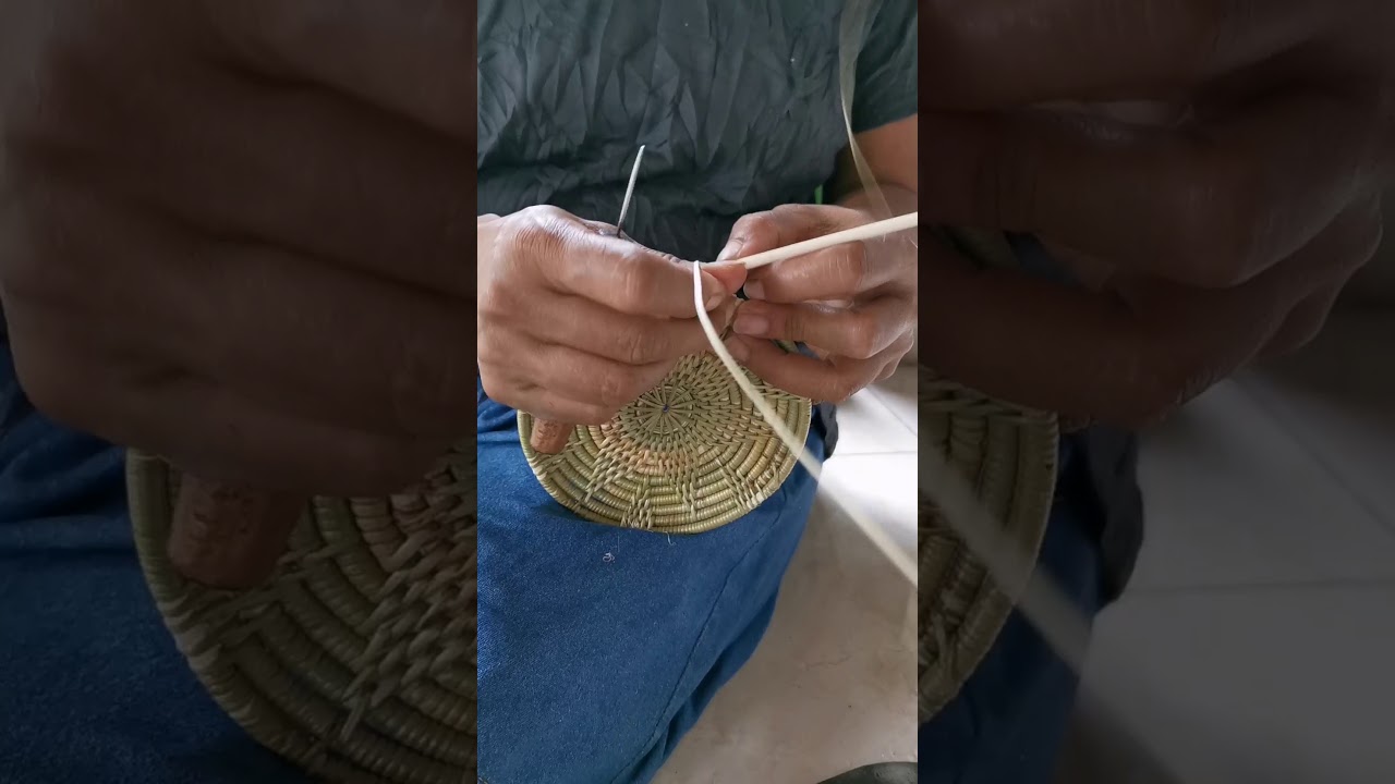 How To Make Round Rattan Bag Youtube In 2021 Rattan Bag Round Straw Bag Bags