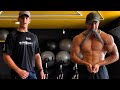 (Dia 24) High Volume: esse treino old school destruiu o peito
