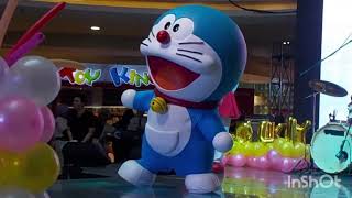 Doraemon Dance Flash Mob? The Craziest Performance At Mall Of Asia Neolaska Animations.