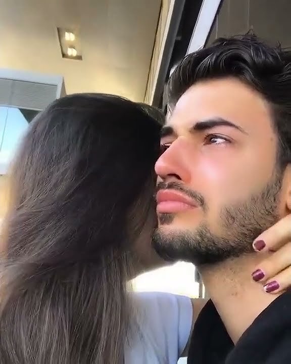 Girl Cry For Her Boyfriend | Emotional Moments | Couples Goals | WhatsApp Status video
