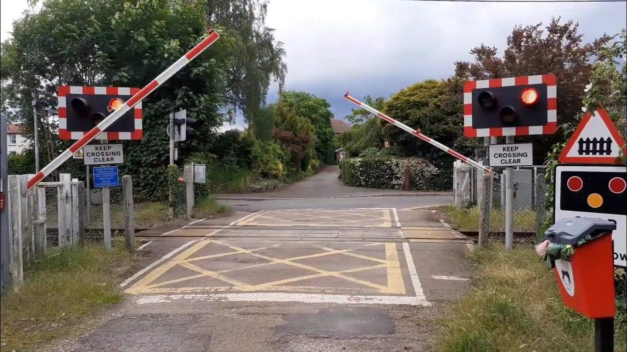 Hilltown Level Crossings & Trains 6 YouTube