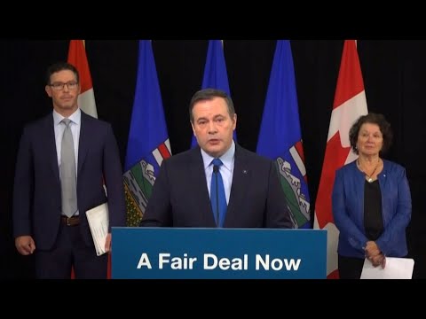 'Fair Deal Panel' want made-in-Alta. solution to replace RCMP,  Canadian Pension Plan