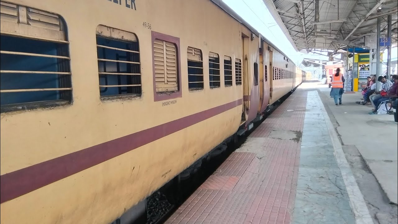 Train Journey Vlog from Kerala Superfast Express 
