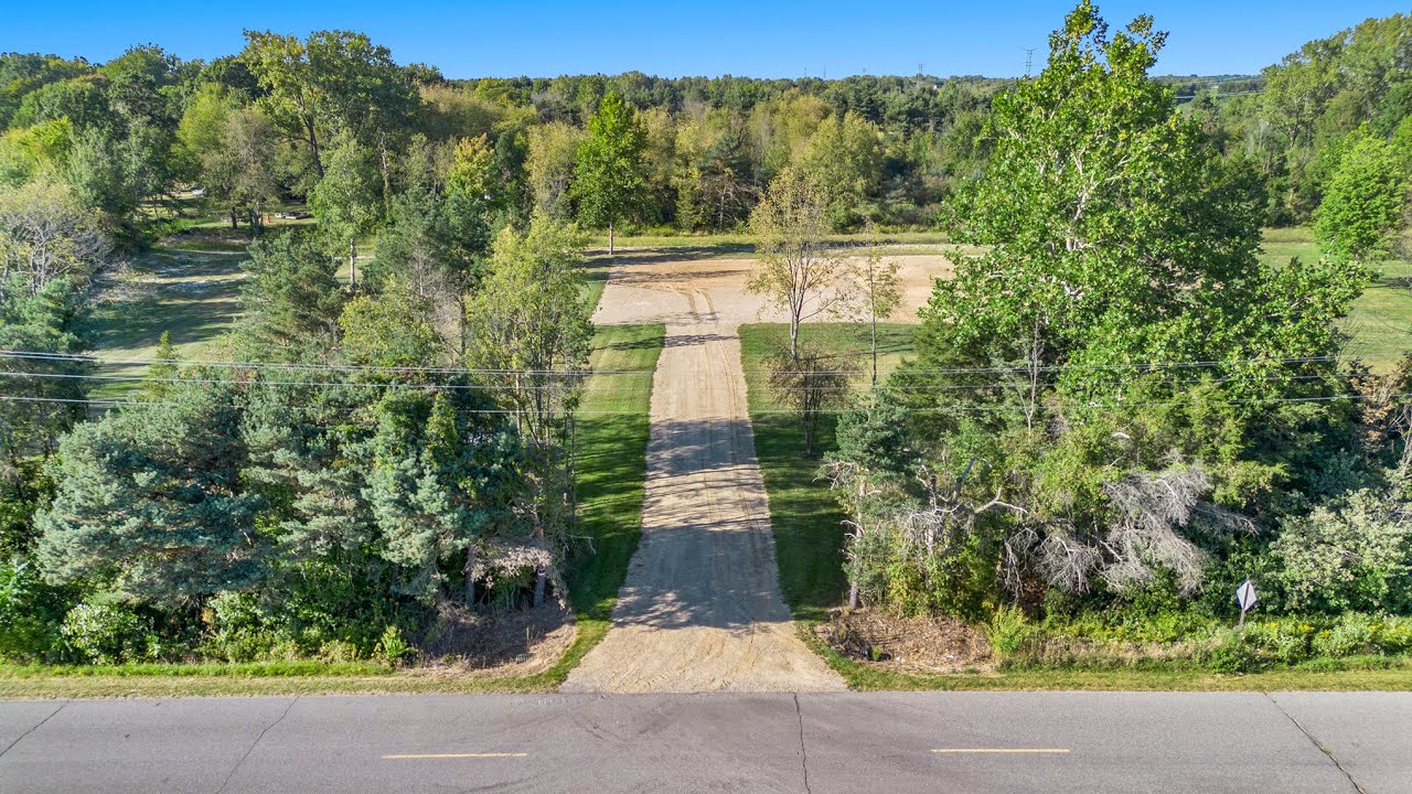 65750 8th Avenue, South Haven, MI - Stunning 6 Acres for your new home!