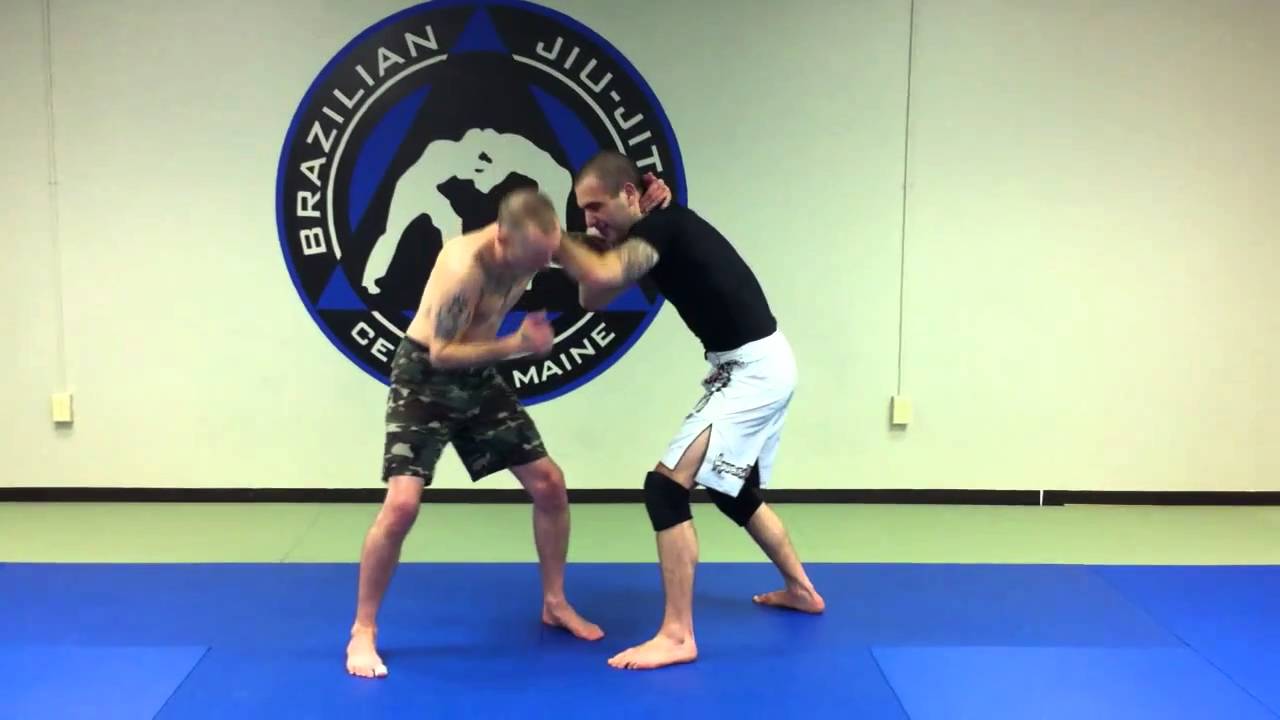 Flying gogoplata YouTube