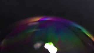 Bubble iridiscence