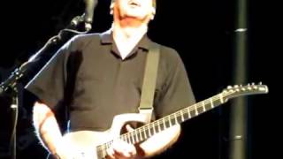 Adrian Belew performs Thela Hun Ginjeet at the Rose in Pasadena 3-25-17.