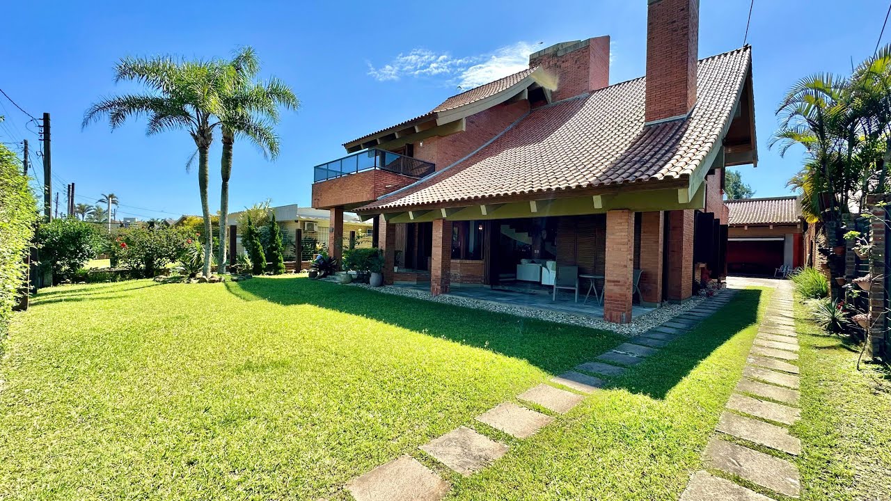 SOBRADO EM ATLÂNTIDA/RS - R$ 2.400.000,00