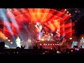 Foo Fighters pull Freddy Mercury guy from crowd to sing Under Pressure. Leeds Festival 2019