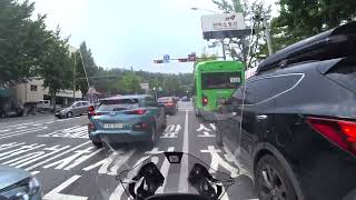 夏のにわか雨 オートバイ エルニーニョ ラニーニャ 配達 pcx 韓国 BTS バイク旅行 夏