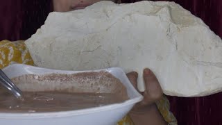 New video raw multani mitti eating w paste  eating crunchy crispy hina asmr hina entertainment vlogs