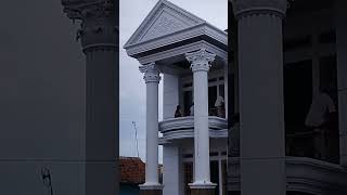 Rumah klasik modern 2 lantai muka 8meter Rumah klasik modern 2 lantai muka 8meter