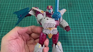 Transformers Legacy United Voyager Class Cybertron Universe Vector Prime (Robot mode to Alt mode)